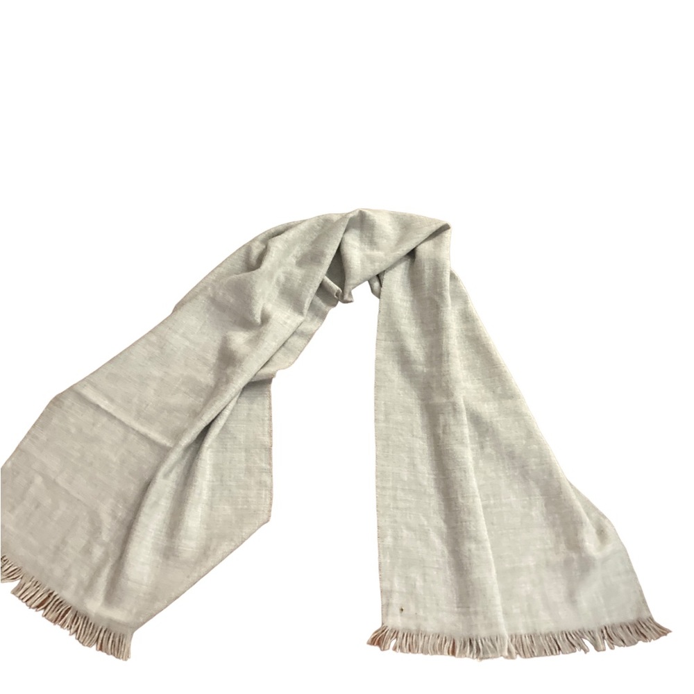 CUYANA Light Gray Scarf- 100% Baby Alpaca- Beautiful!